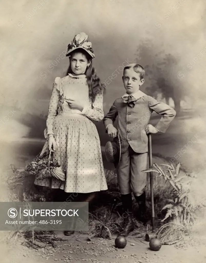 USA, Rhode Island, Newport, Portrait of siblings, 1885