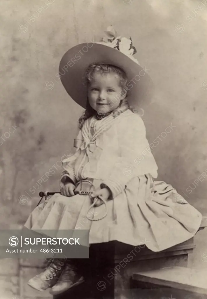 USA, Rhode Island, Newport, Portrait of girl in sailor dress, 1890