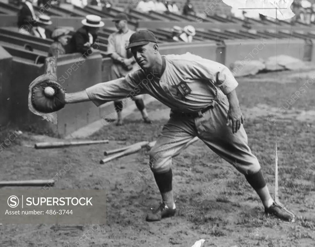 First baseman (unk) on Pittsburg Pirates 1922