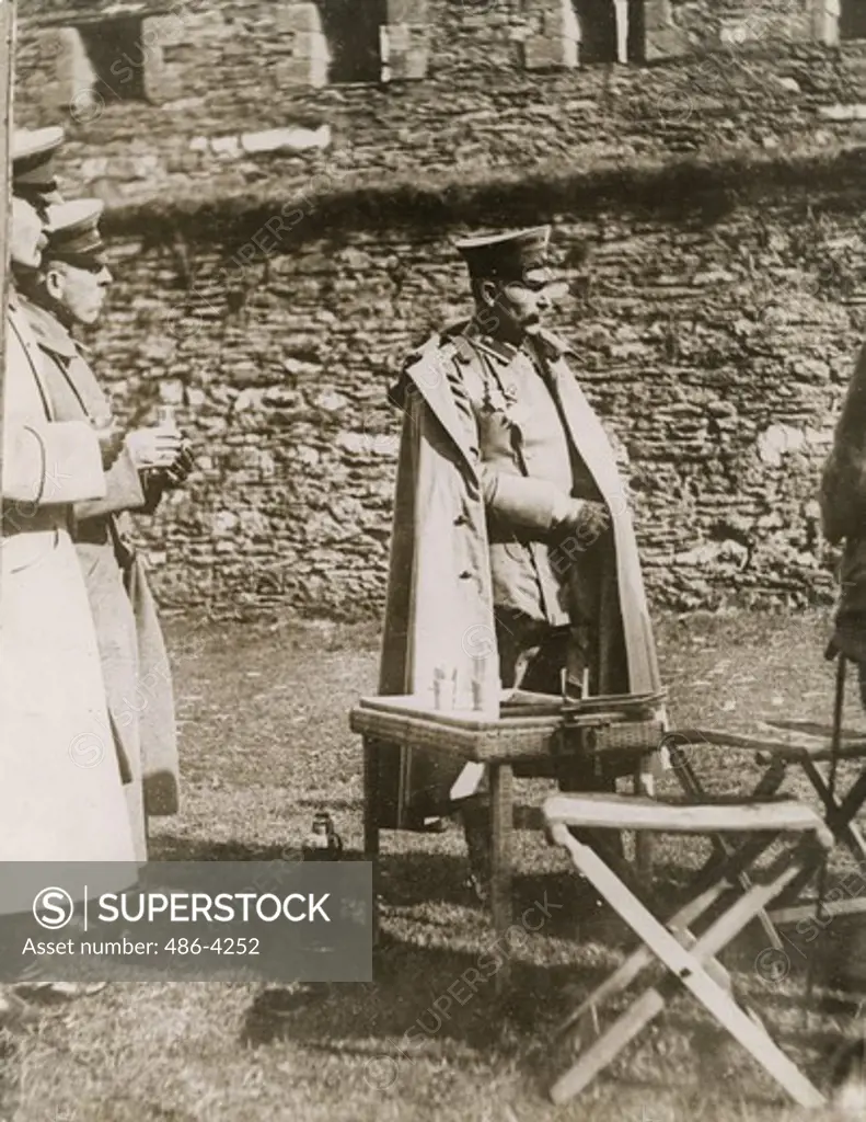 German Kaiser to be tried by Allied Judges, Kaiser on tour of inspection through one of German forts on the Western Front