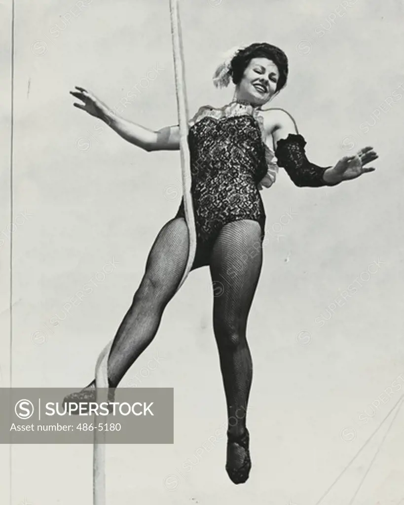 USA, New York State, New York City, Kay Clarks performing with Ringling Bros and Barnum and Bailey Circus in Madison Square Garden, 1950