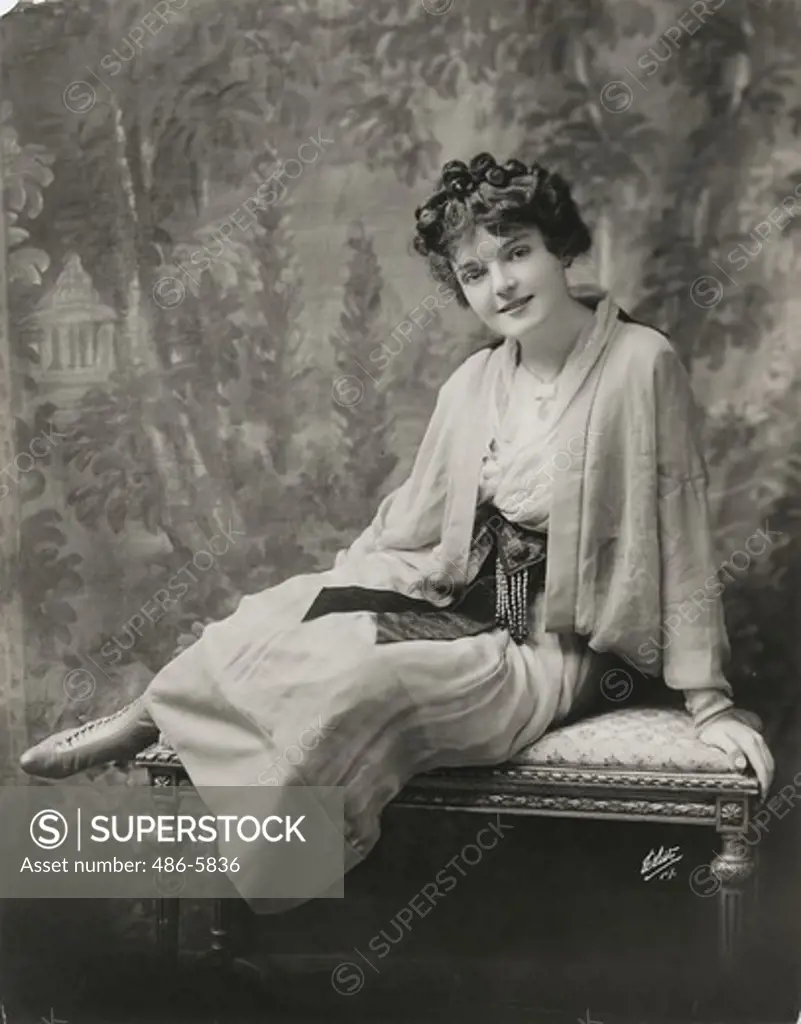 Florence Shirley as Flapper in ""His Majesty Bunker Bean"" at Astor Theatre, 1916