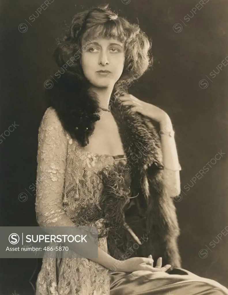 Portrait of Gladys Wilson, actress, 1920's