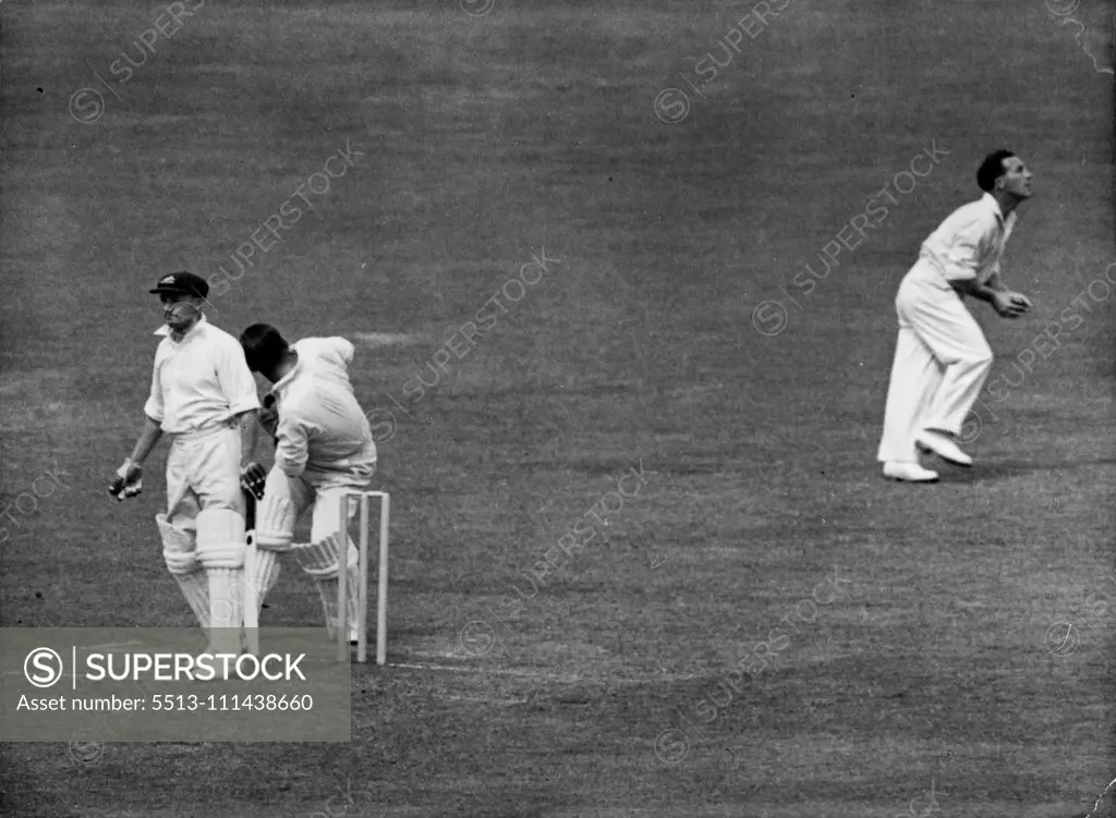 Cricket. M.C.C. v. The Australians At Lords 1st Day -- Bradman caught behind the wicket by W.J. Edrich when he had made 98. The bowler was Captain J.H.G. Deighton. June 17, 1948. (Photo by Sport & General Press Agency, Limited).