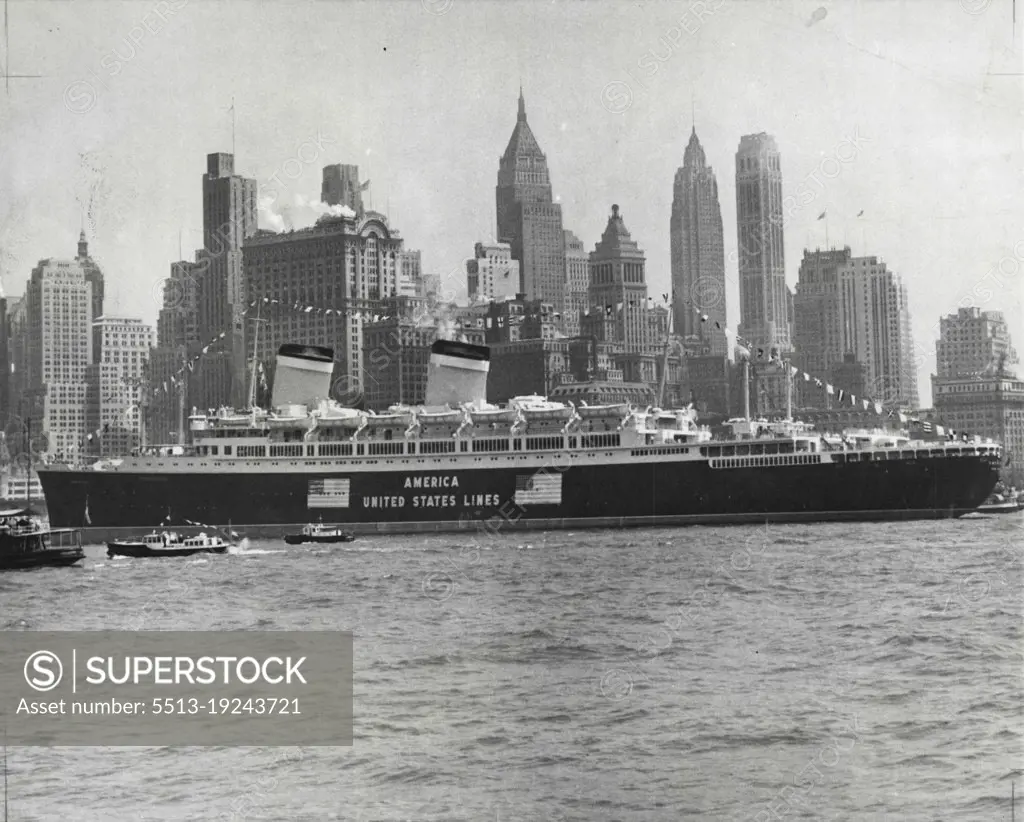 The "America", crack U.S. Liner. September 11, 1940. (Photo by Associated Press Photo).