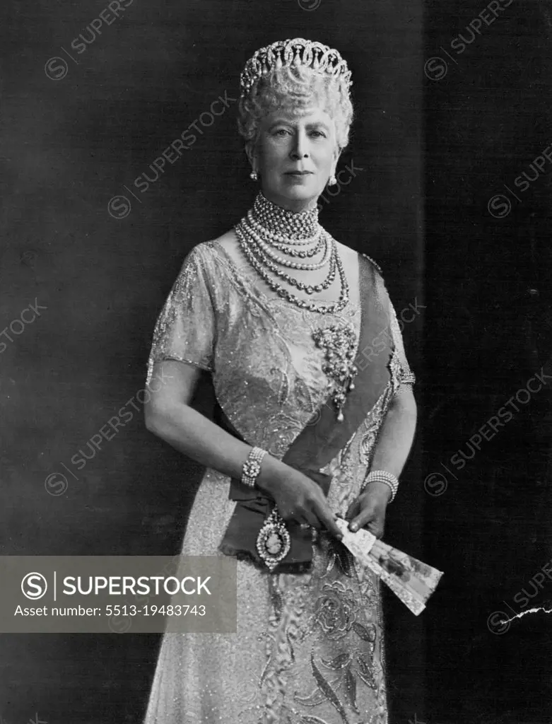 H.M. The Queen: The Queen -- This portrait was taken specially for publication in connection with the Silver Jubilee which takes place on May 6th, and is issued by special instructions from Her Majesty. May 27, 1935. (Photo by Vandyk).