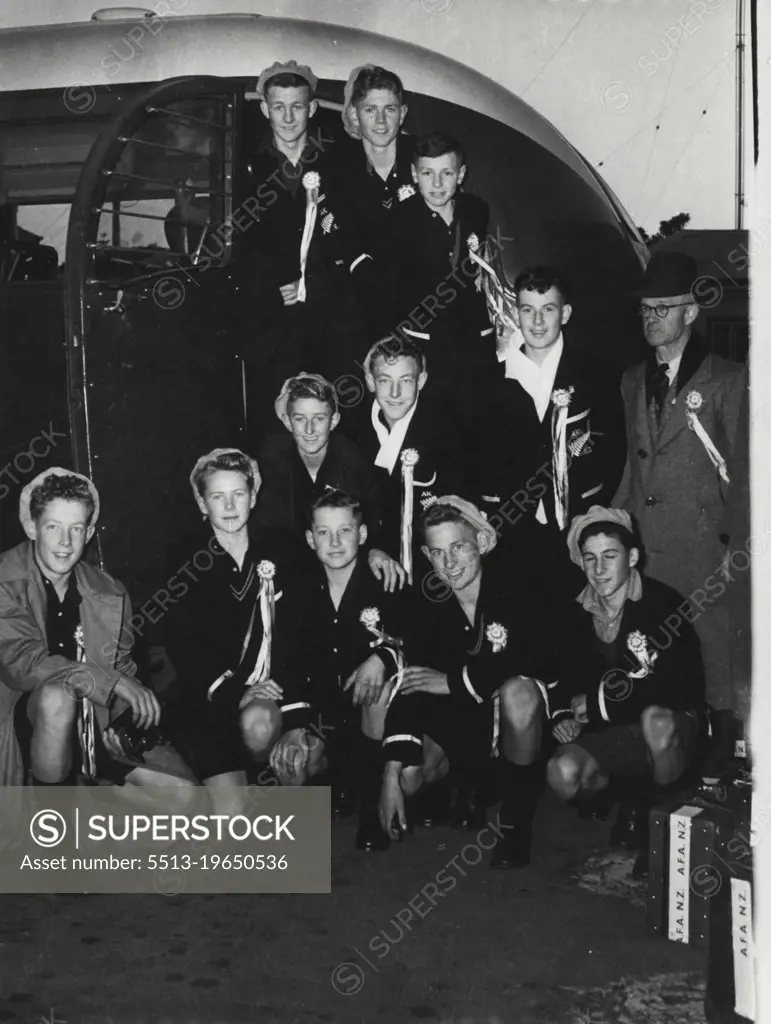Boy football team from N. Zealand who arrival by plane to day at Rose Bay. August 26, 1947.