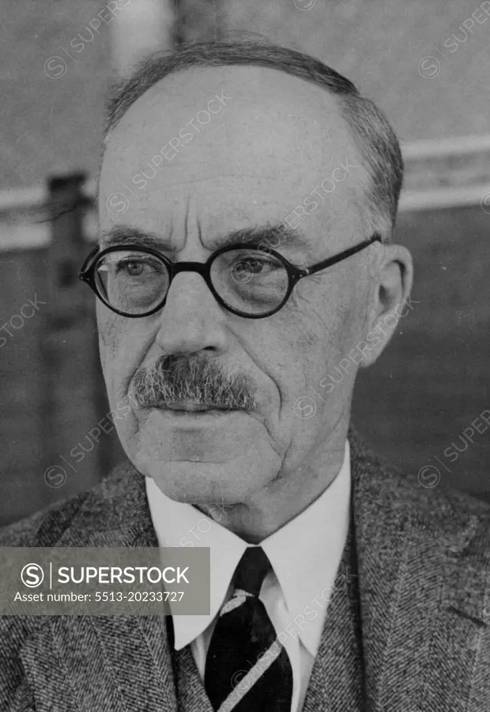 Chairman Sir Henry Tizard, of the Advisory Council ***** scientific policy and of the defence-research ***** arrived at Fremantle in the orion on November 9. ***** Australia to study National purposes scientific *****  Industrial Development. November 17, 1948.
