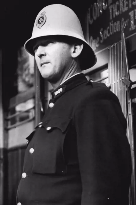 Brisbane Tran Guard policeman. September 6, 1939.