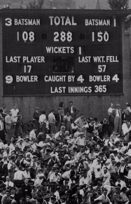 Cricket, The Fourth Test At Leeds - England v Australia, Final Day -- The score board when the Australians had the upper hand of the English bowling during the Bradman and Morris partnership. August 17, 1948. (Photo by Sport and General Press Agency Ltd.).