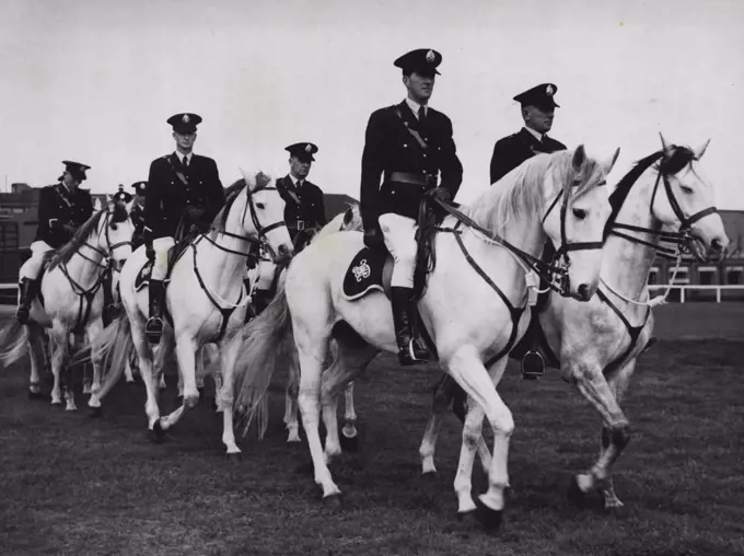 New uniforms of Victoria's mounted police. September 25, 1947.