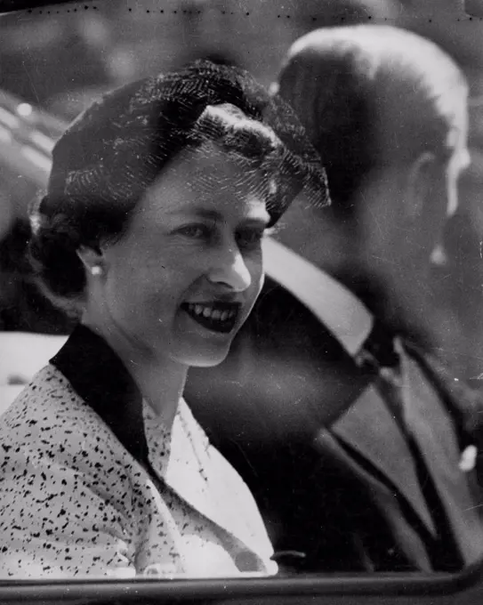 Queen Elizabeth II - Portraits 1954. January 29, 1954. 