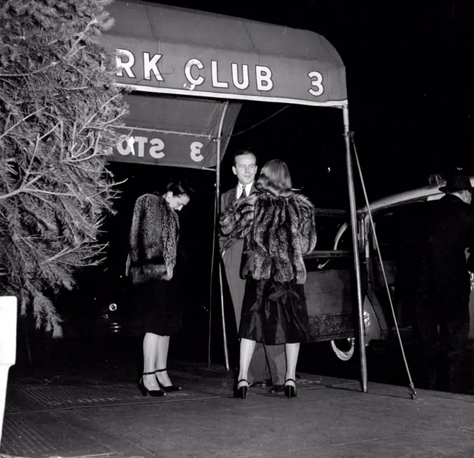Stork Club - New York -- Stage & Screen Sheman Billingsley also Dorothy Lamour. June 04, 1946.