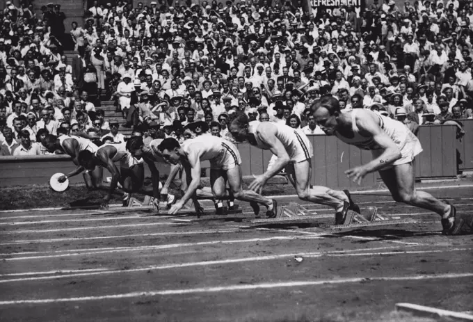 Olympic Games: The start of heat 1 Semi-Finals of the 100 metres, at Wembley, to-day (Sat).Left to Right : H. Ewell (USA), H. Dillard (USA) J. J. Lopez Teste (Uruguay), M.J. Curotta (Australia) J. M. Bartram (Australia), and A. MacCorquodale (Britain). July 31, 1948. (Photo by Reuterphoto).