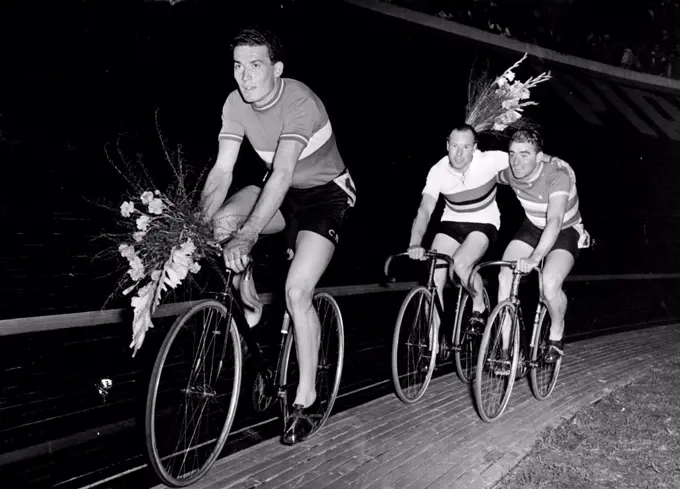World Cycling Championships At Milan -- Bellanger (France), Reg Harris (G. B.) Patterson (Australia).On the Vigoerlli Cycle track at Milan the races were run on 26th August for the World Cycling Championships of 1951. August 30, 1951. (Photo by Paul Popper, Paul Popper Ltd.).
