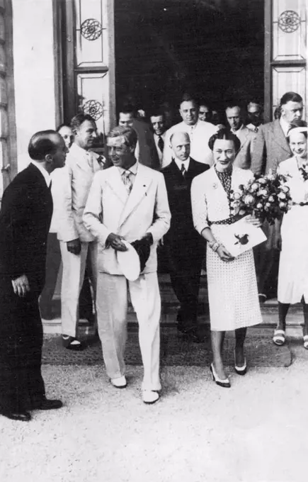Duke And Duchess of Windsor in Italy.The Duke and Duchess of Windsor Photographed as they left the Grand Hotel Royal at Viareggio, Well Known seaside Resort near Pisa, Italy, after they had taken tea with the Duke of Bergamo. The Duke and Duchess are on a Mediterranean Cruise. July 18, 1938. (Photo by Keystone).