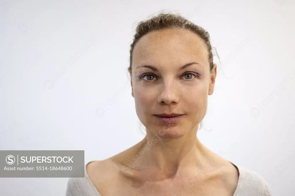 Female patient portrait before operation