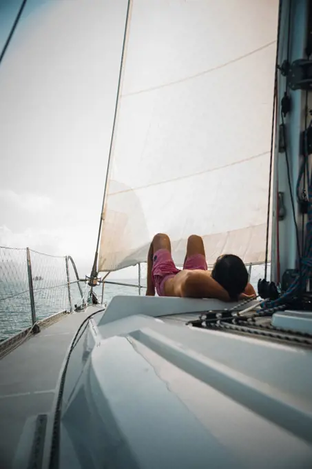 Fabio Kotinda - sunbath - Sailboat 2