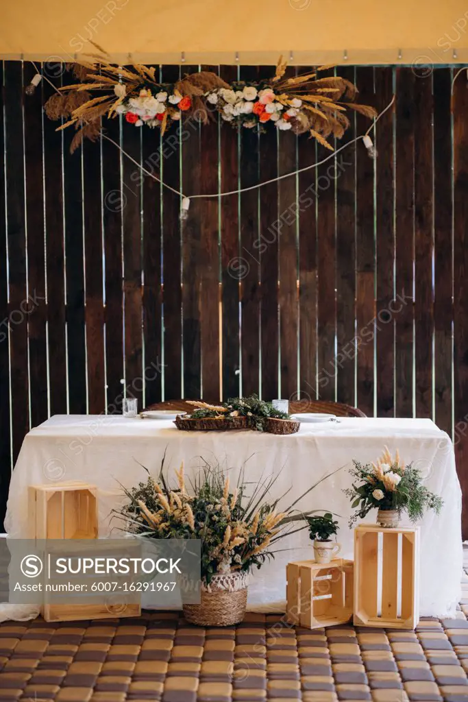 wedding decor with natural elements