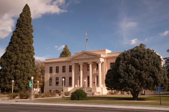 The county courthouse in Independence California