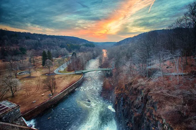 Beautiful sunset view from Crotor dam of New York city at day