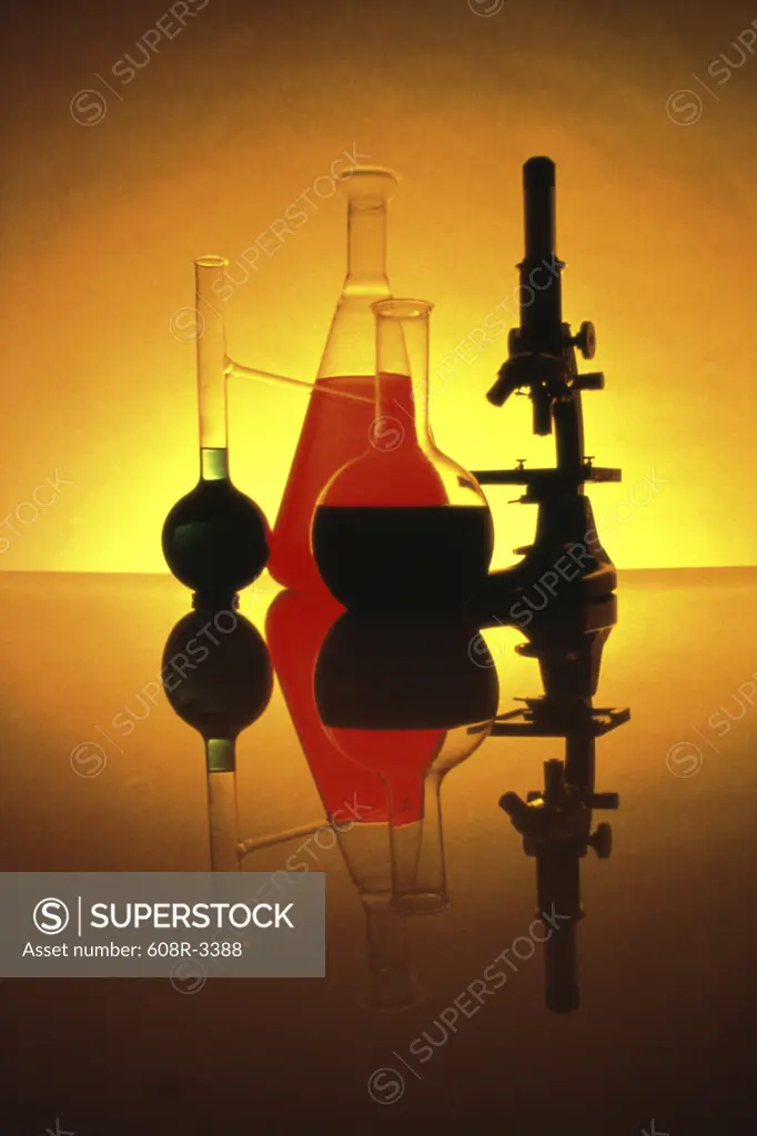 Microscope and apparatus in a laboratory