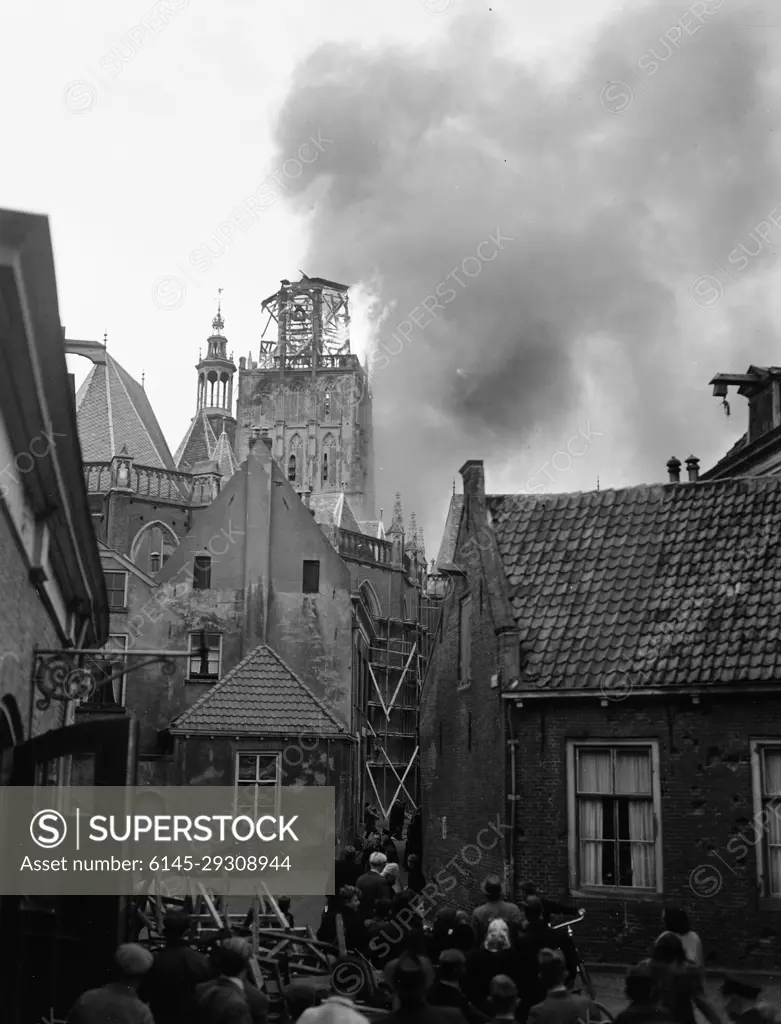 Anefo photo collection. St. Walburgtoren in Zutphen (after collapsing). March 30, 1948. Gelderland, Zutphen