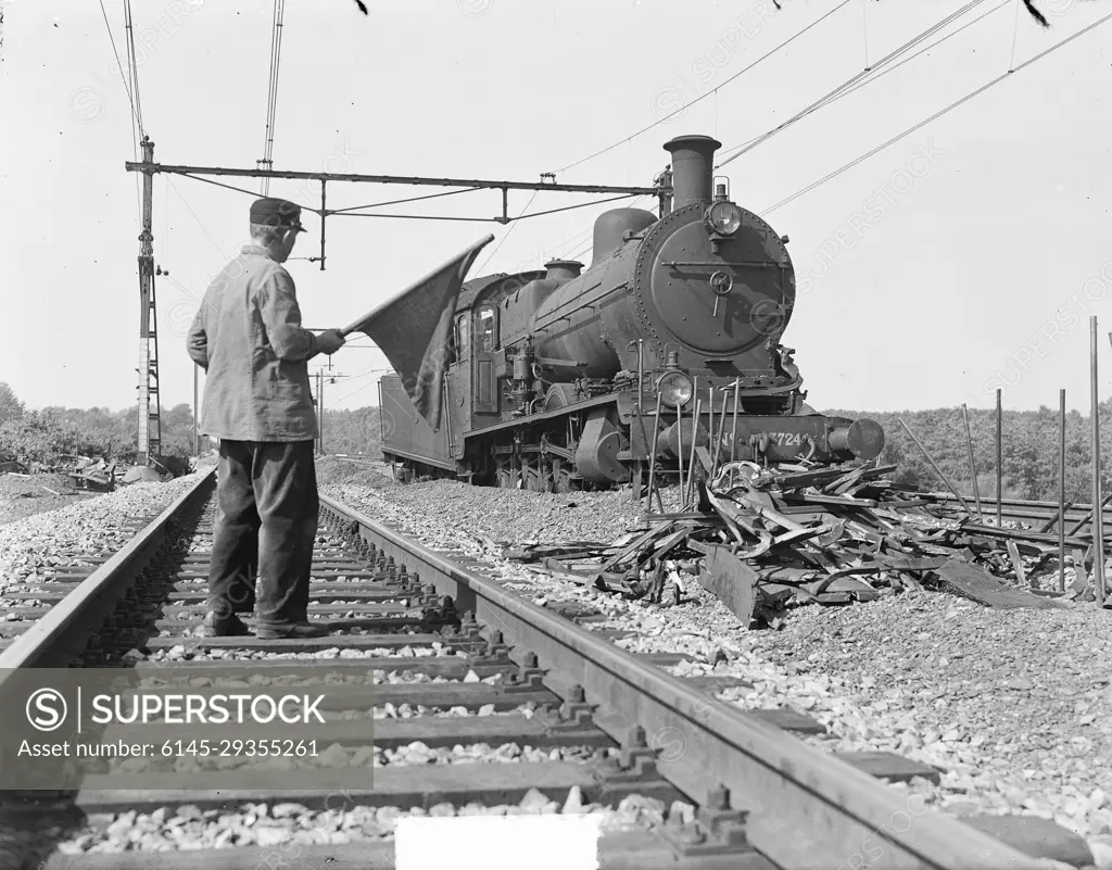 Anefo photo collection. Railway at Wolfheze (Ede). The locomotive. September 12, 1949. Gelderland, Wolfheze