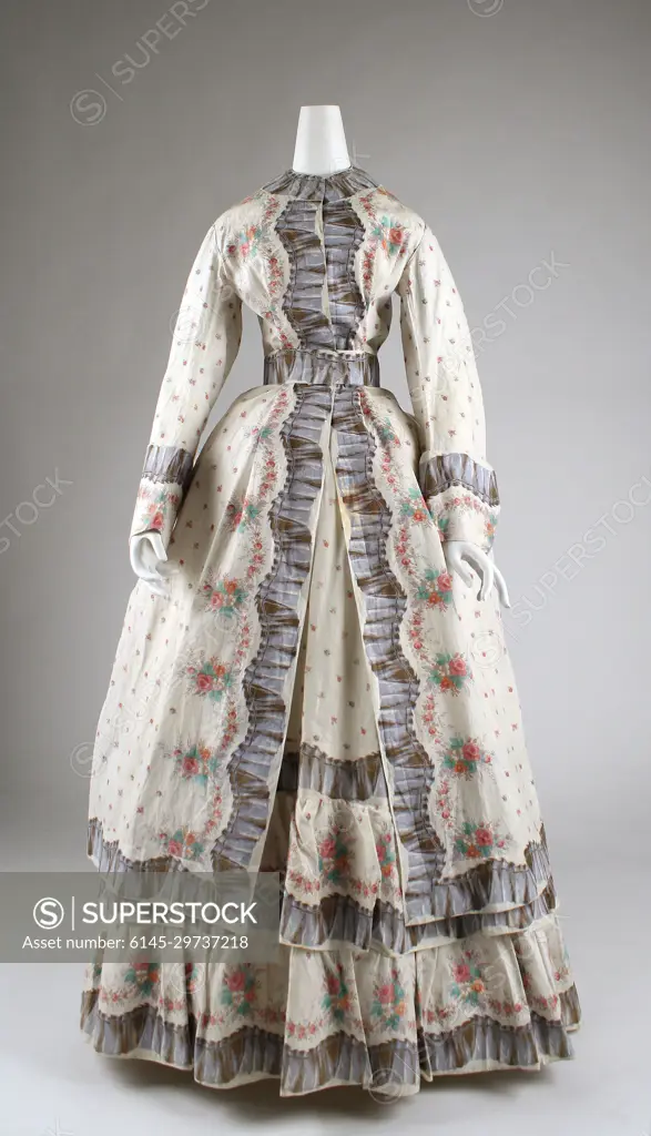 Morning dress 1870s American. Morning dress 107809