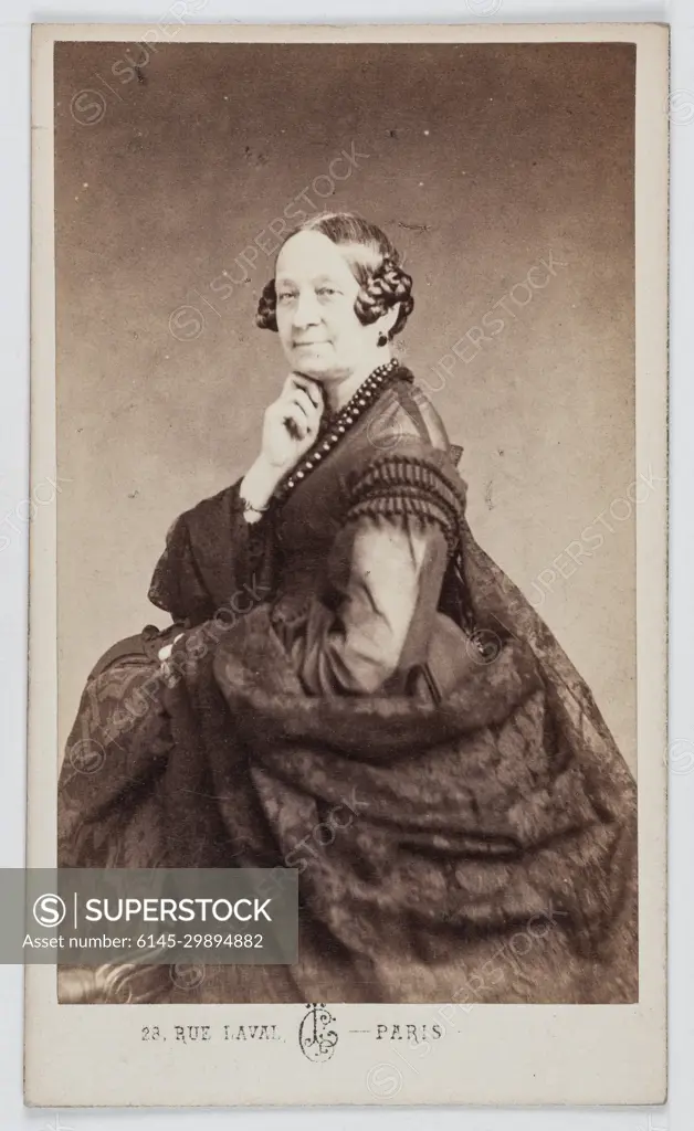 Portrait of Marie Taglioni (1804-1884), Countess of Gilbert of neighbors, dancer. L. CREMIÈRE & CIE. Portrait of Marie Taglioni (1804-1884), Countess of Gilbert of neighbors, dancer. Business card (front). Draw on albuminum paper, 1860-1890.