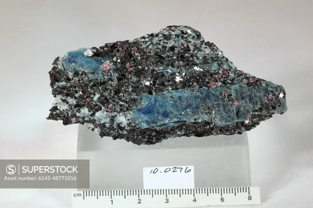 Kyanite. minerals. Asia; Russia; Murmanskaya Oblast; Kola Peninsula