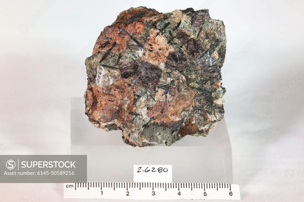 Lorenzenite. minerals. Asia; Russia; Murmanskaya Oblast; Kola Peninsula, Hibina Tundra