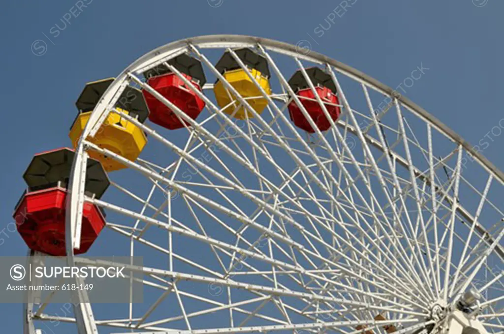 Ferris wheel in an amusement park, Santa Monica Pier, Santa Monica, California, USA