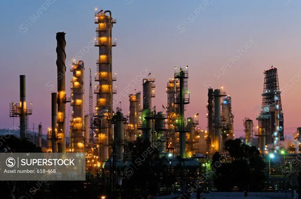 USA, California, El Segundo, Portion of Chevron's El Segundo refineries, after sunset