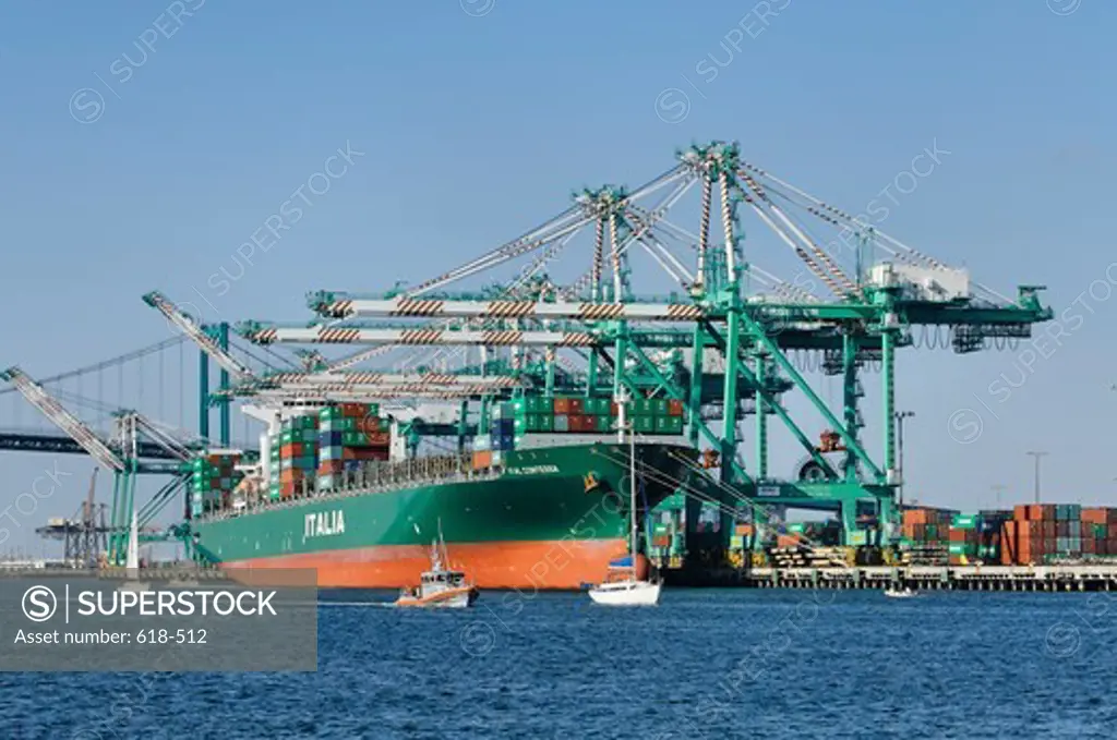 USA, California, San Pedro, Ital Contessa, 334 meter long container ship being unloaded