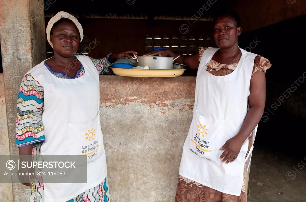 Primary school in Africa. Meal ladies