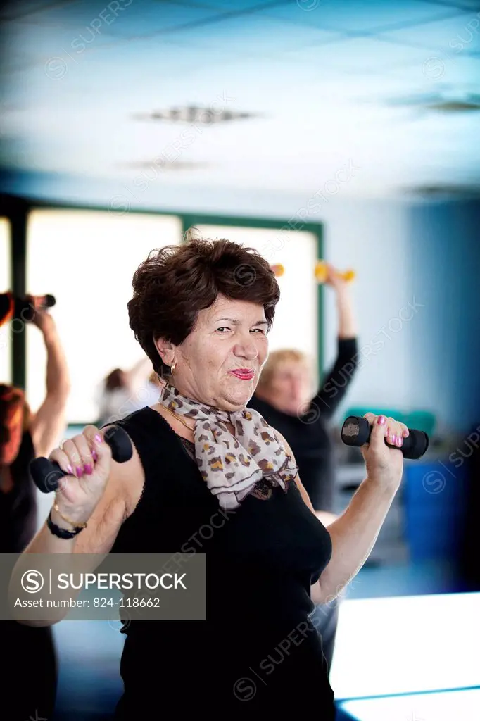 Gym lessons for elderly people in L´Hay les Roses, France.