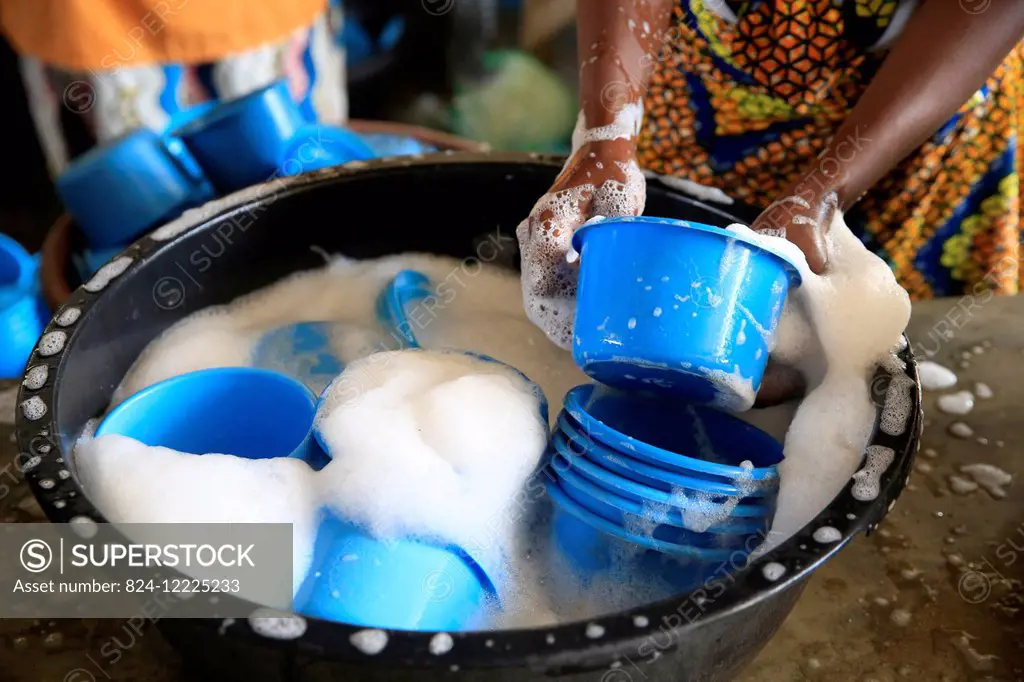 african primary school (togo). dishes.