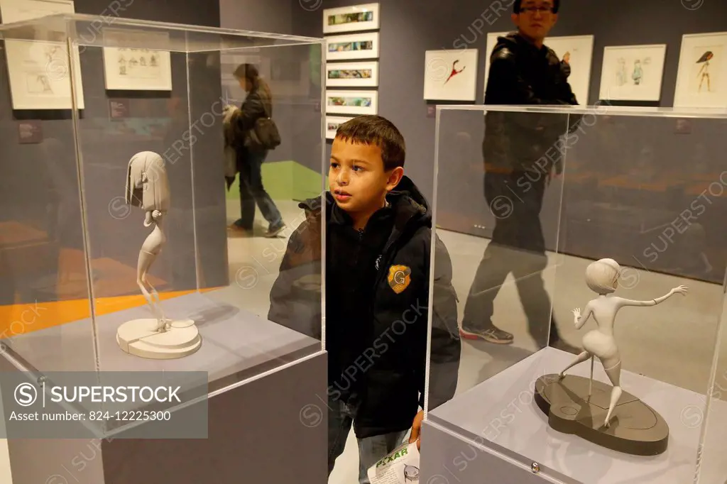 8-year-old boy visiting a museum.