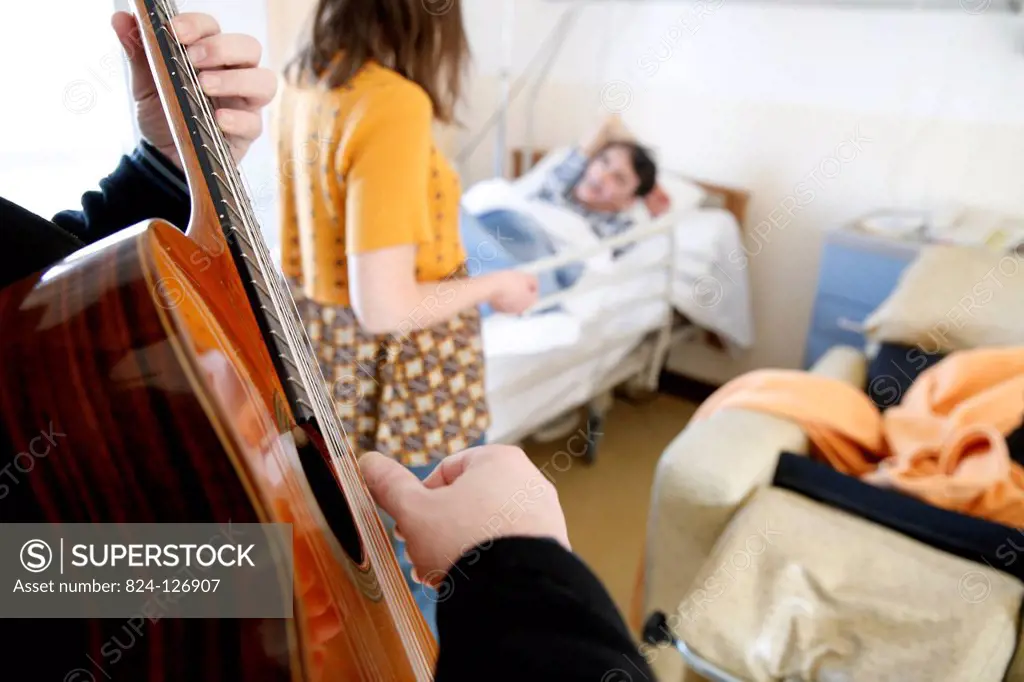 French N.G.O. Musique et Santé (Music and Health). Music therapy.