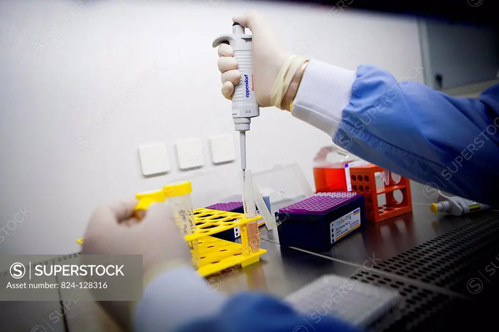 Reportage in a laboratory which develops therapeutic vaccinations to treat small-cell lung cancer, using optimised cryptic peptide technology. These v...