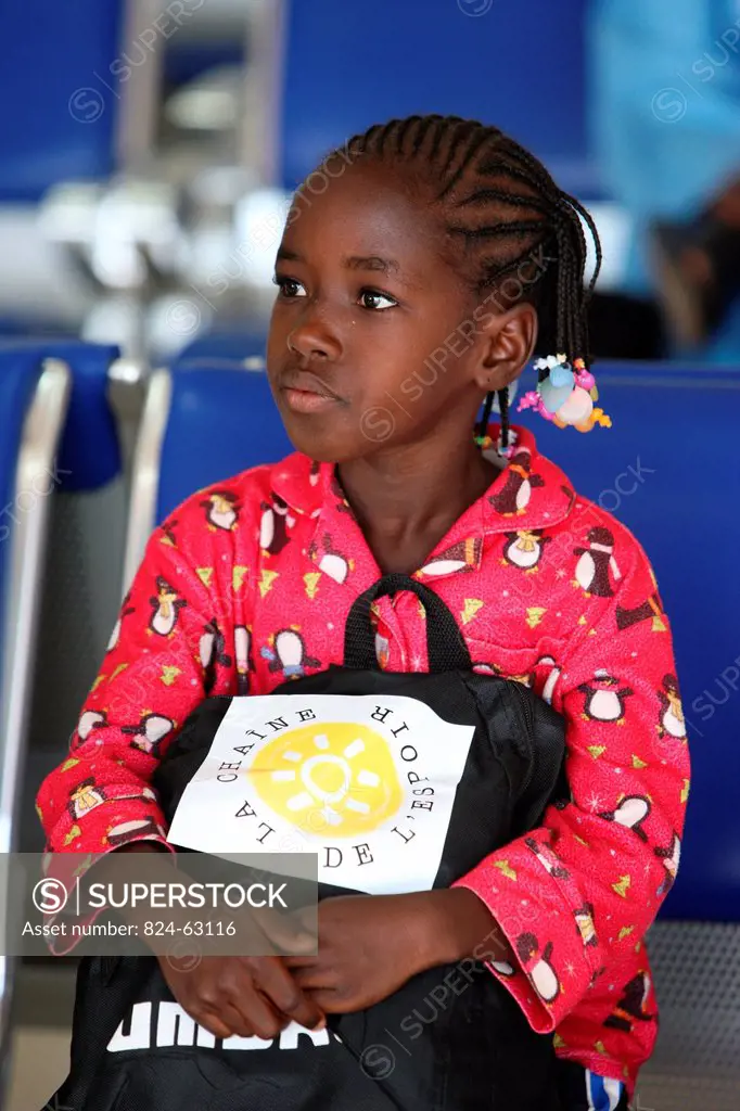 Children with cardiac disorders moving to Senegal with French NGO, la Chaîne de l´Espoir.
