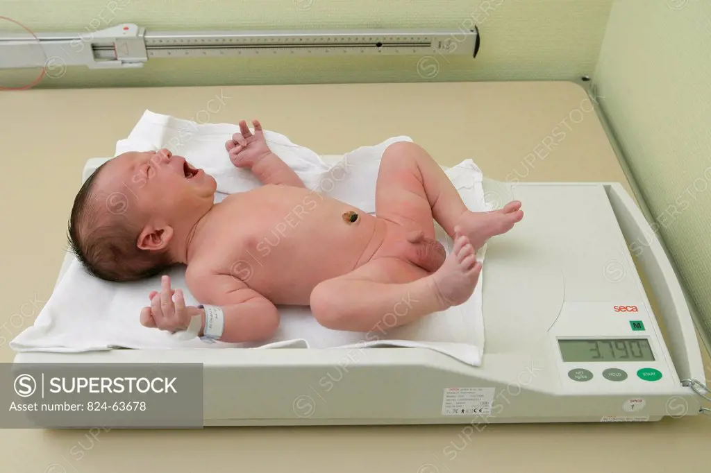 Photo essay at the maternity of Rouen hospital, France. Nursery.