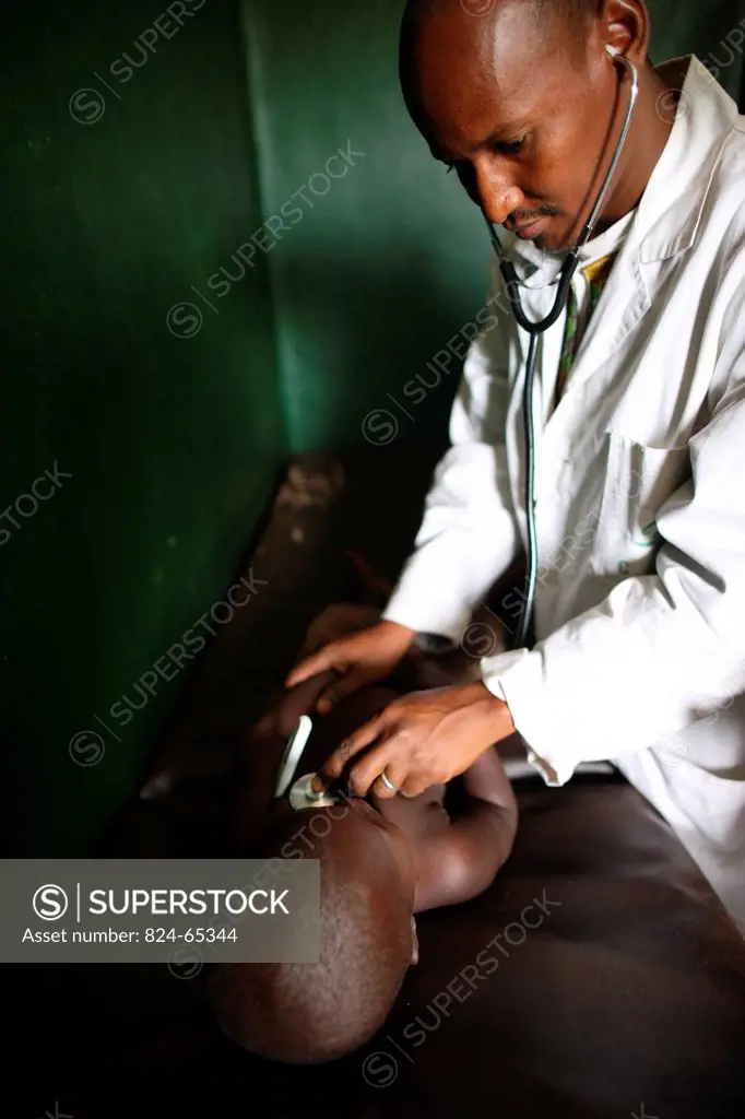 Photo essay in a free clinic in Mali.