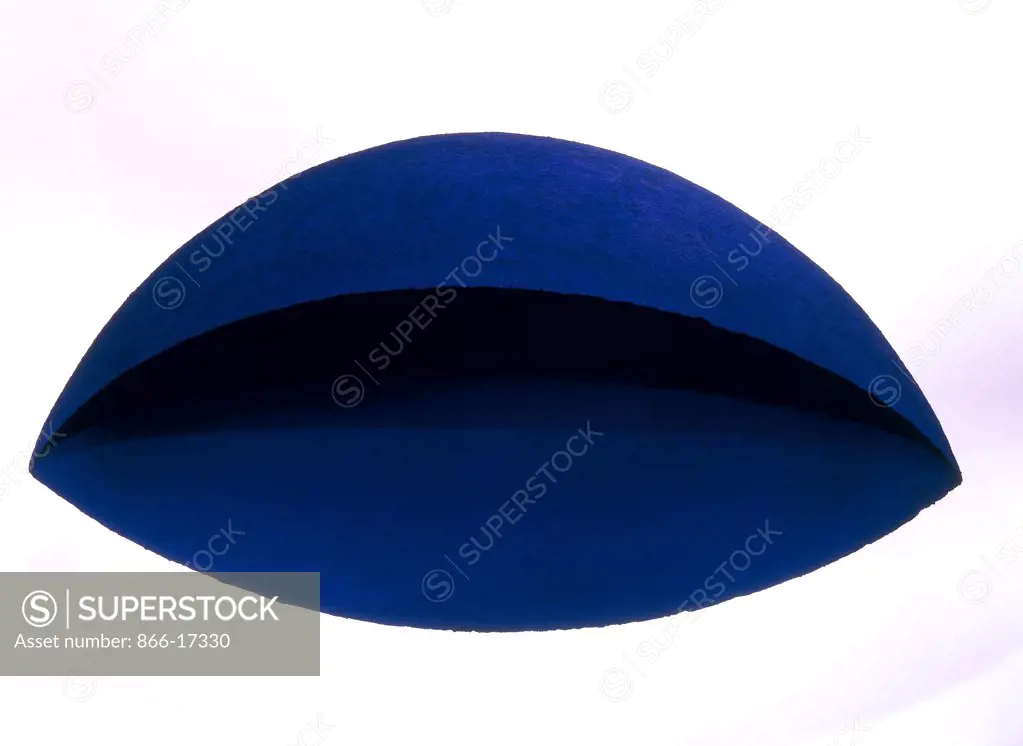 Mother as a Ship. Anish Kapoor (b.1954). Fibreglass and blue pigment. Excuted in 1989. 223.5 x 108 x 104cm.