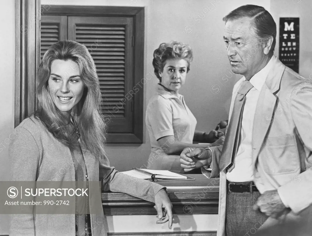 Robert Young as Marcus Welby and Elena Verdugo as nurse Consuelo Lopez in Marcus Welby MD